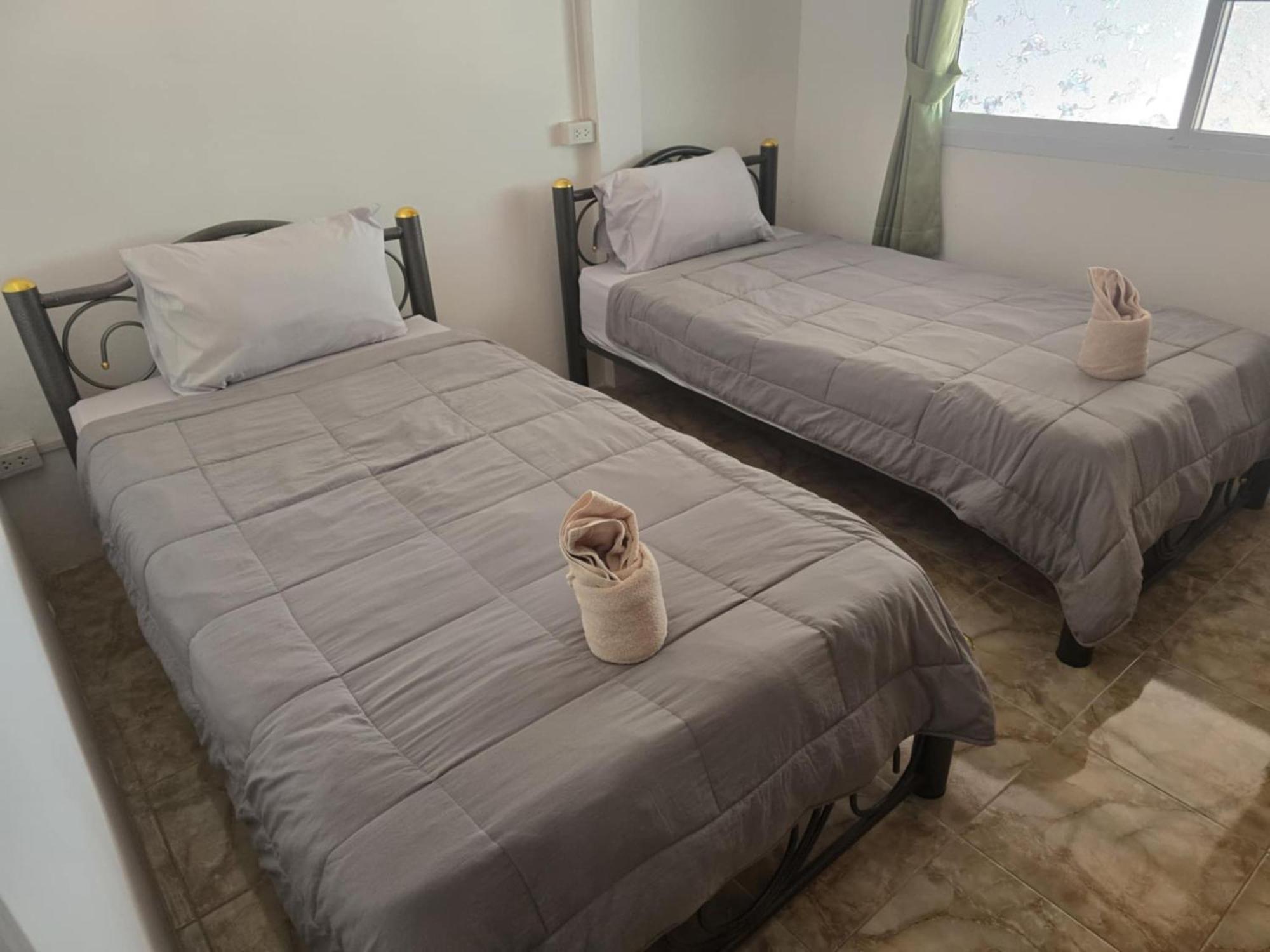 Baan Sabaijai Resort That Phanom Quarto foto